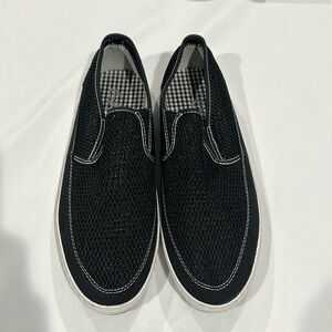 GBX men’s slip on shoe. Size 11.